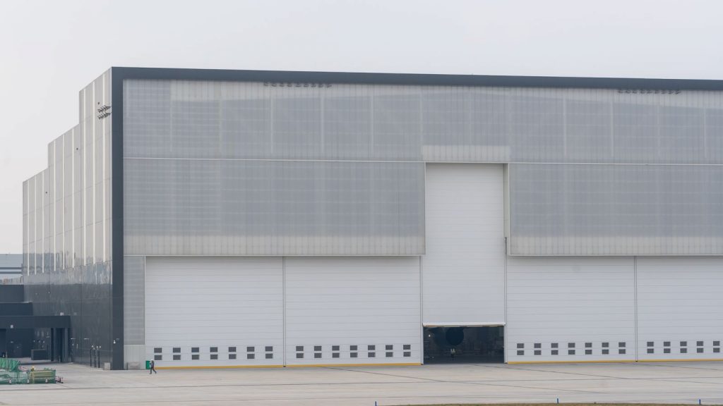 Modern industrial building for adaptive reuse